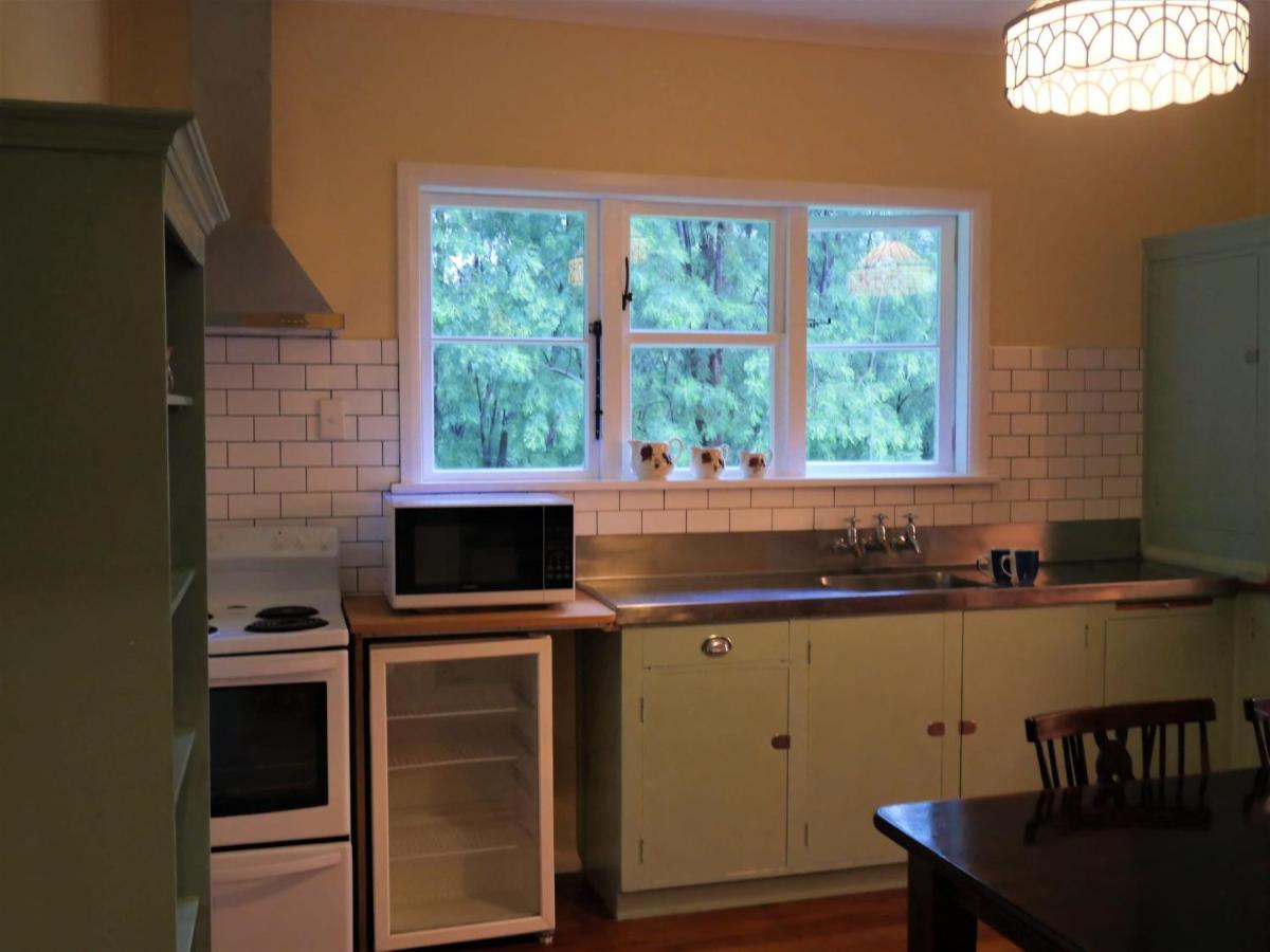 Tinui Food Forest Cottage Whareama Exterior photo
